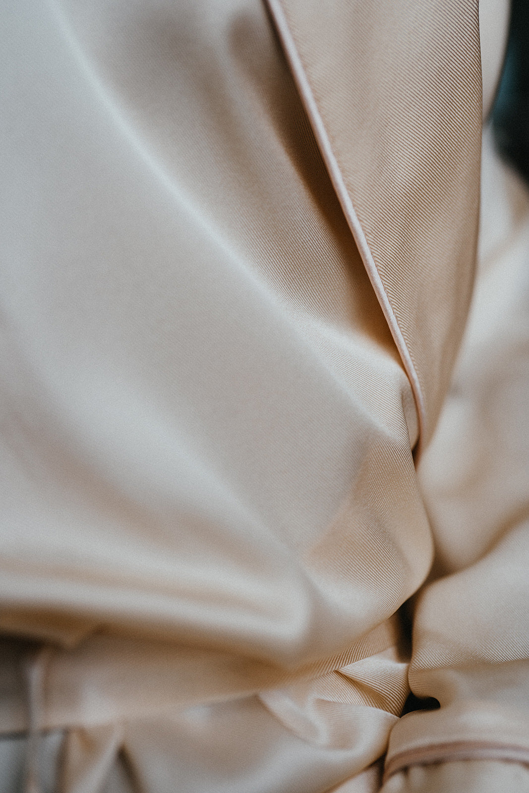 Gisèle la robe de chambre | Sergé de soie lustré écru